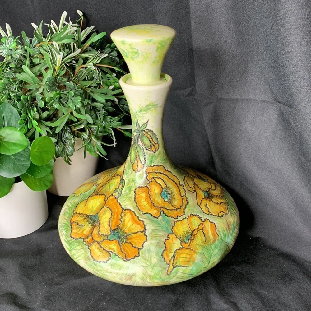 Vintage Artist Design hand painted and etched Ceramic Decanter with poppies - Picture 2 of 11
